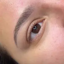 Micropigmentação de sobrancelhas